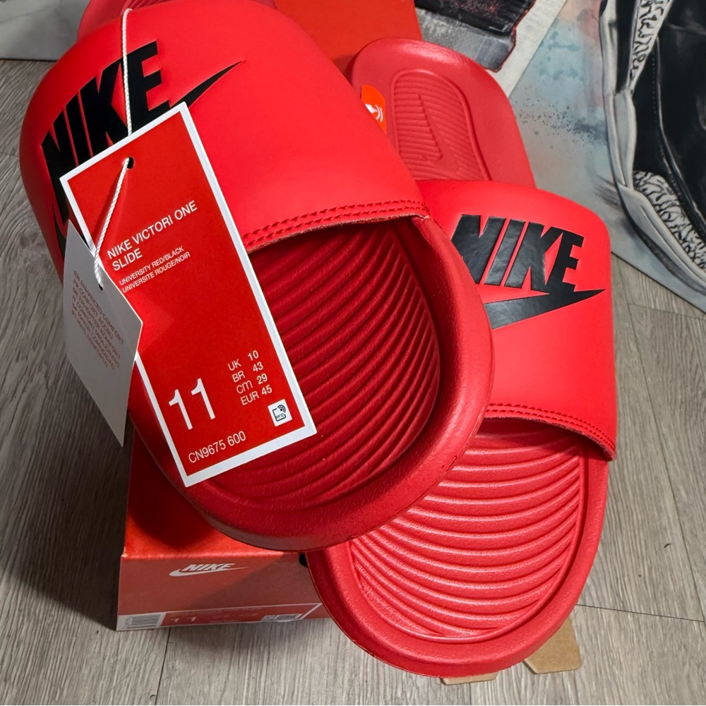 New Nike Victori One Slide Size 13 University Red/ Black - Picture 7 of 7